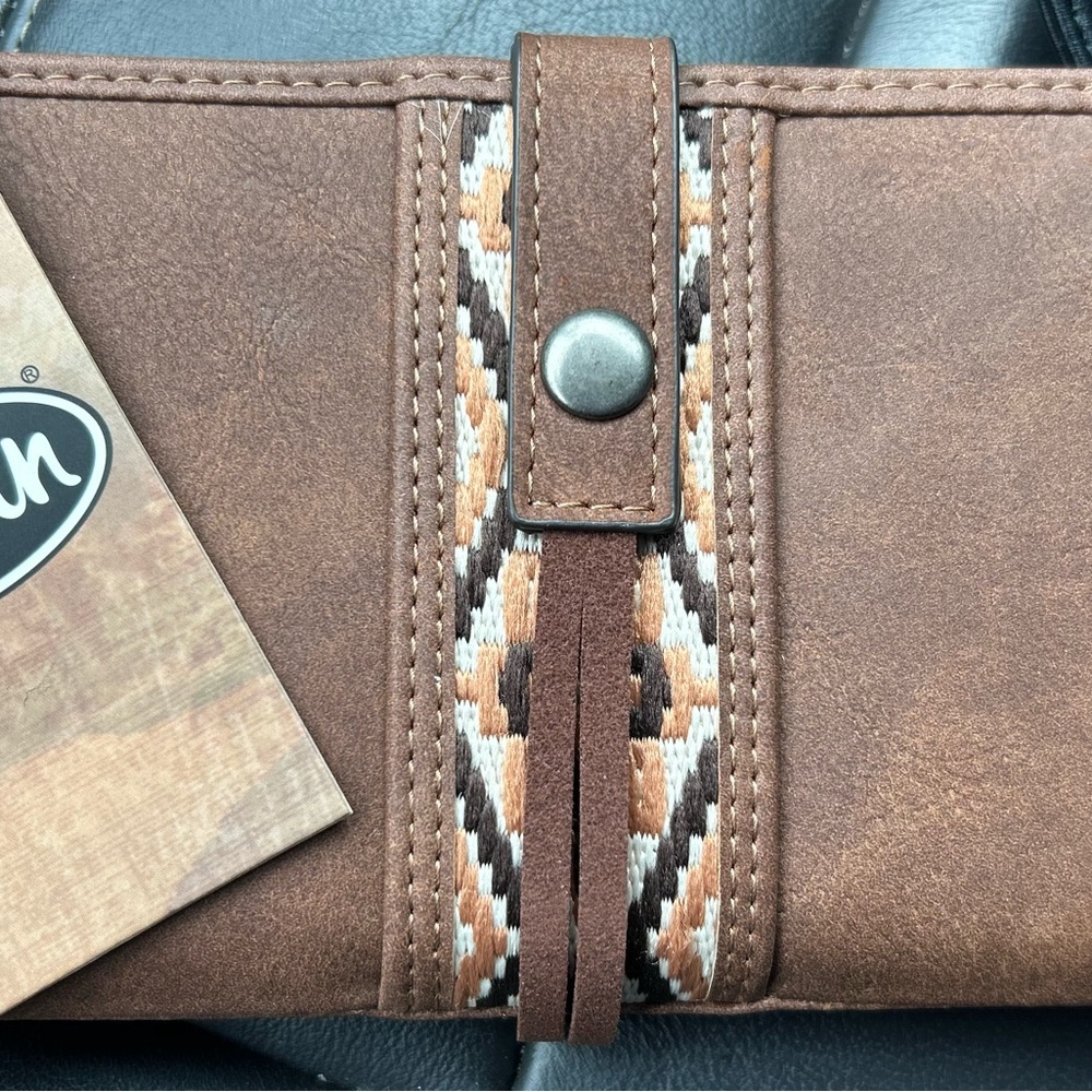 Brown Leather Justin Womans wallet